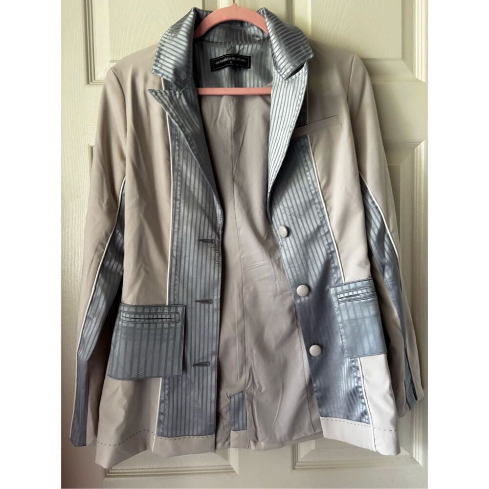 Maniere de Voir coat bundle